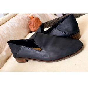 Lucky Brand leather flat